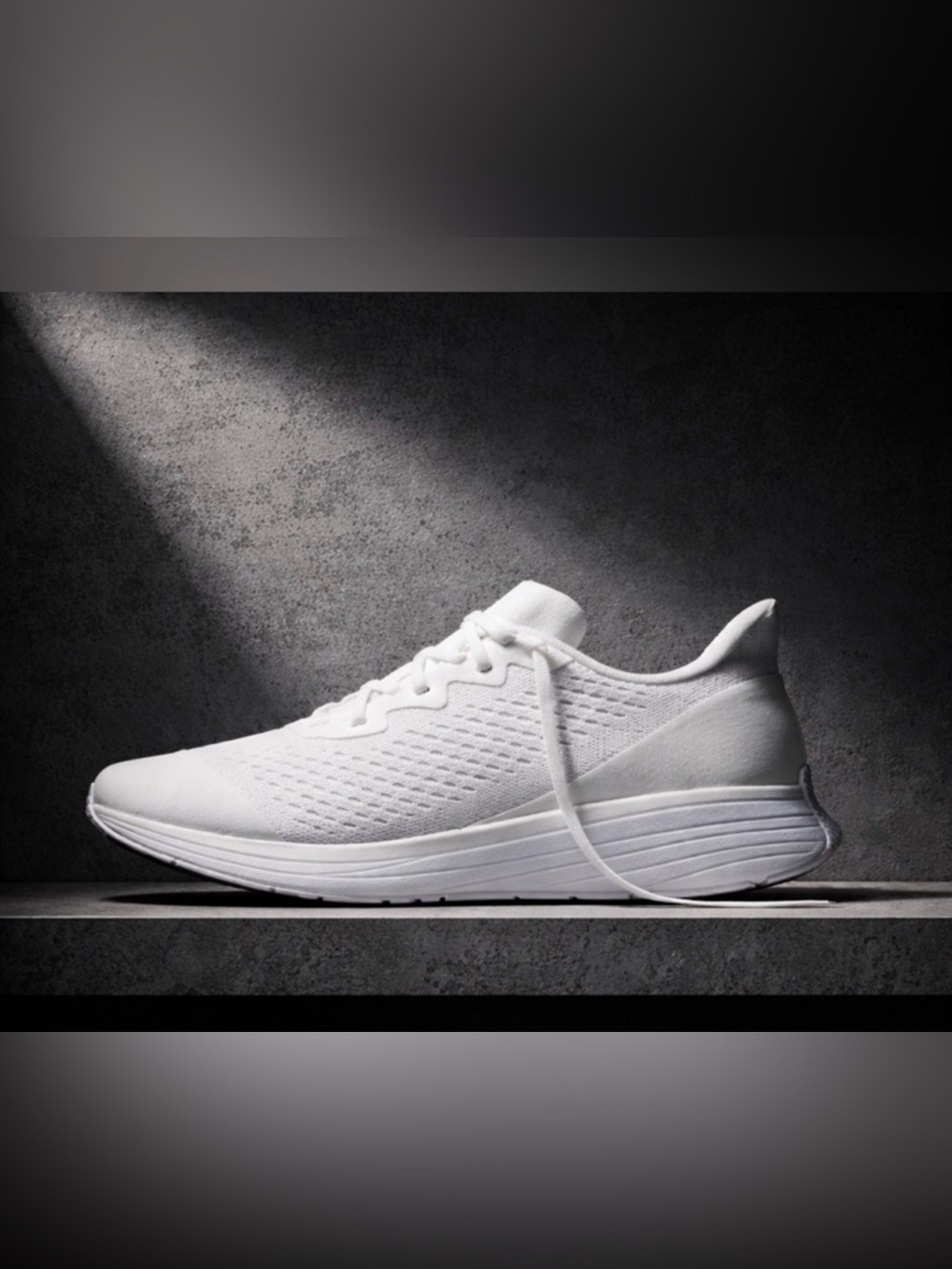 NWT Lane Eight Unisex Relay Trainer Athletic Tennis Shoe -  White - Size 7